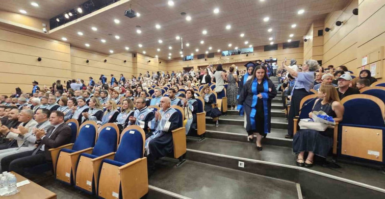 Zonguldak Bülent Ecevit Üniversitesi'nde Mezuniyet Coşkusu