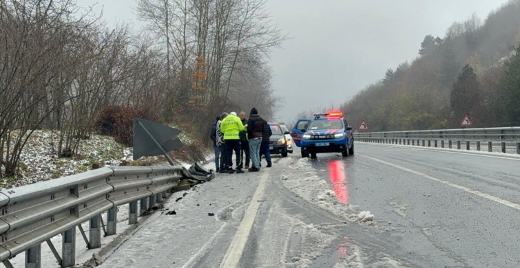 Zonguldak ve Sakarya'da Kar Kazaları: 5 Yaralı