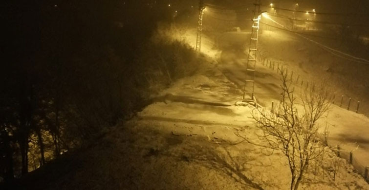 Zonguldak'ın Yüksek Kesimlerinde Kar Yağışı Başladı
