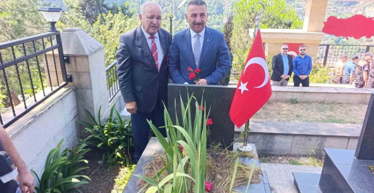 Zonguldak’ta 15 Temmuz demokrasi ve milli birlik günü’nde şehitlik ziyareti