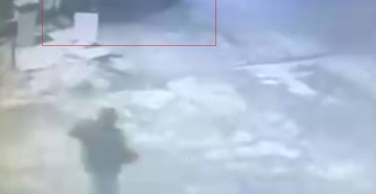 Zonguldak’ta Beton Bariyere Çarpan Araç Kazası Güvenlik Kamerasında