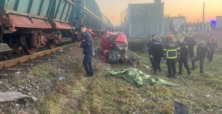 Zonguldak'ta Hemzemin Geçitte Kaza: Bir Sürücü Hayatını Kaybetti