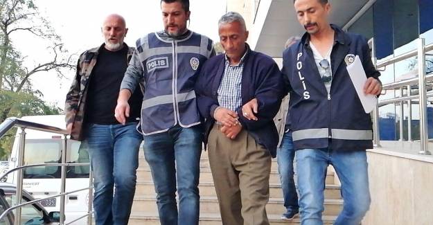 Zonguldak'ta Komşusunu Öldürdü, Cenazesine Katıldı