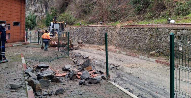Zonguldak'ta Sağanak Yağış Heyelana Sebep Oldu
