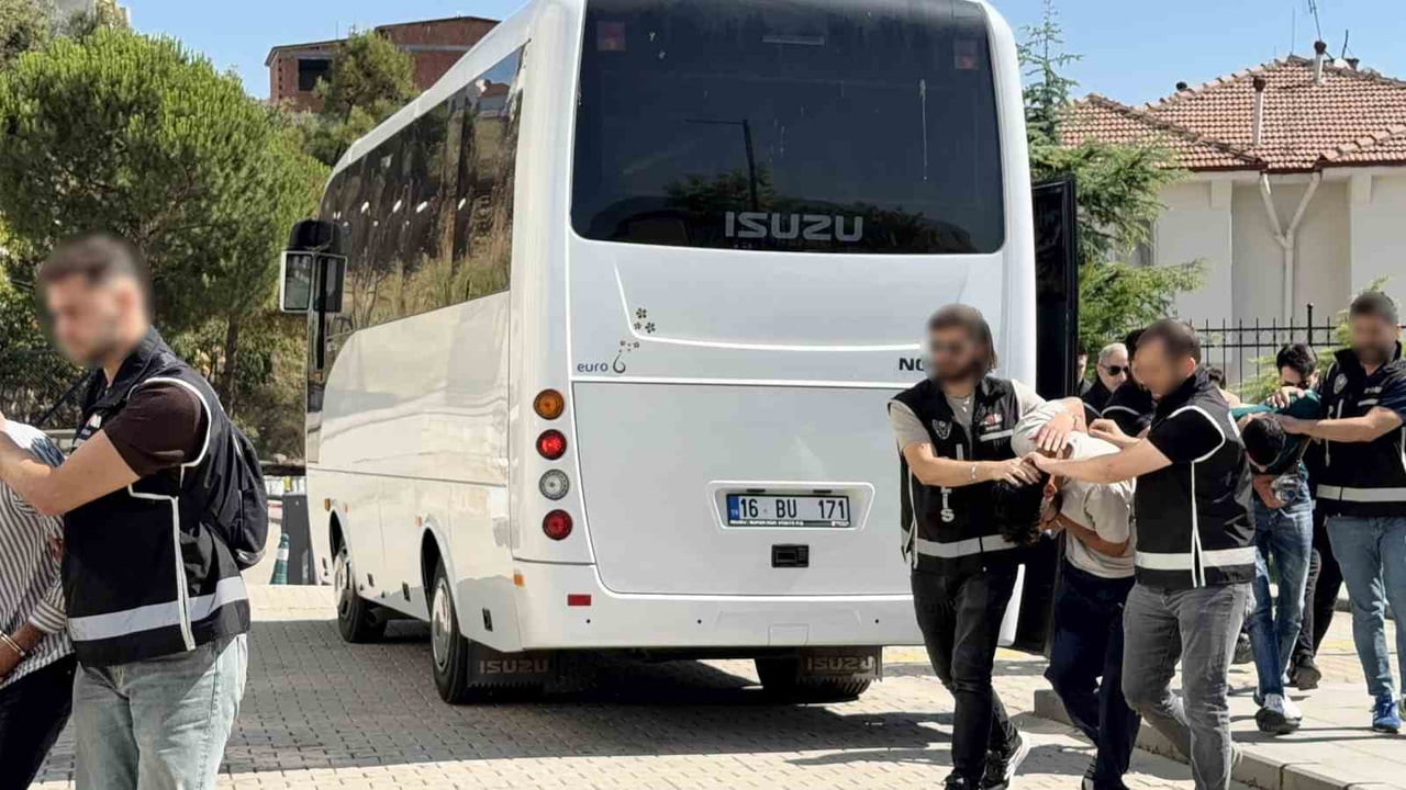 9 KİŞİ GÖZALTINA ALINDI