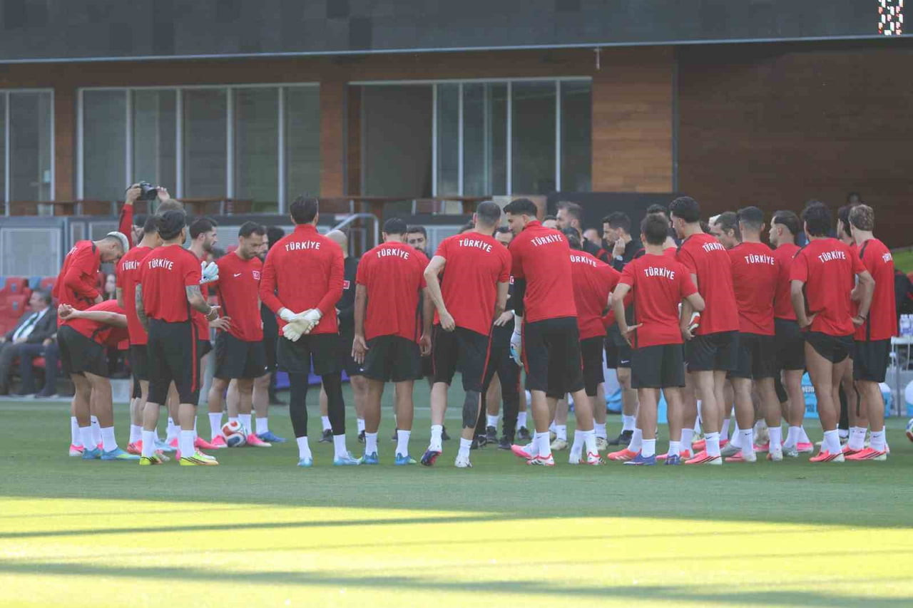 A MİLLİ FUTBOL TAKIMI, 2026 FIFA DÜNYA KUPASI D GRUBU'NDA İKİNCİ MAÇINDA PARAGUAY İLE OYNAYACAĞI...