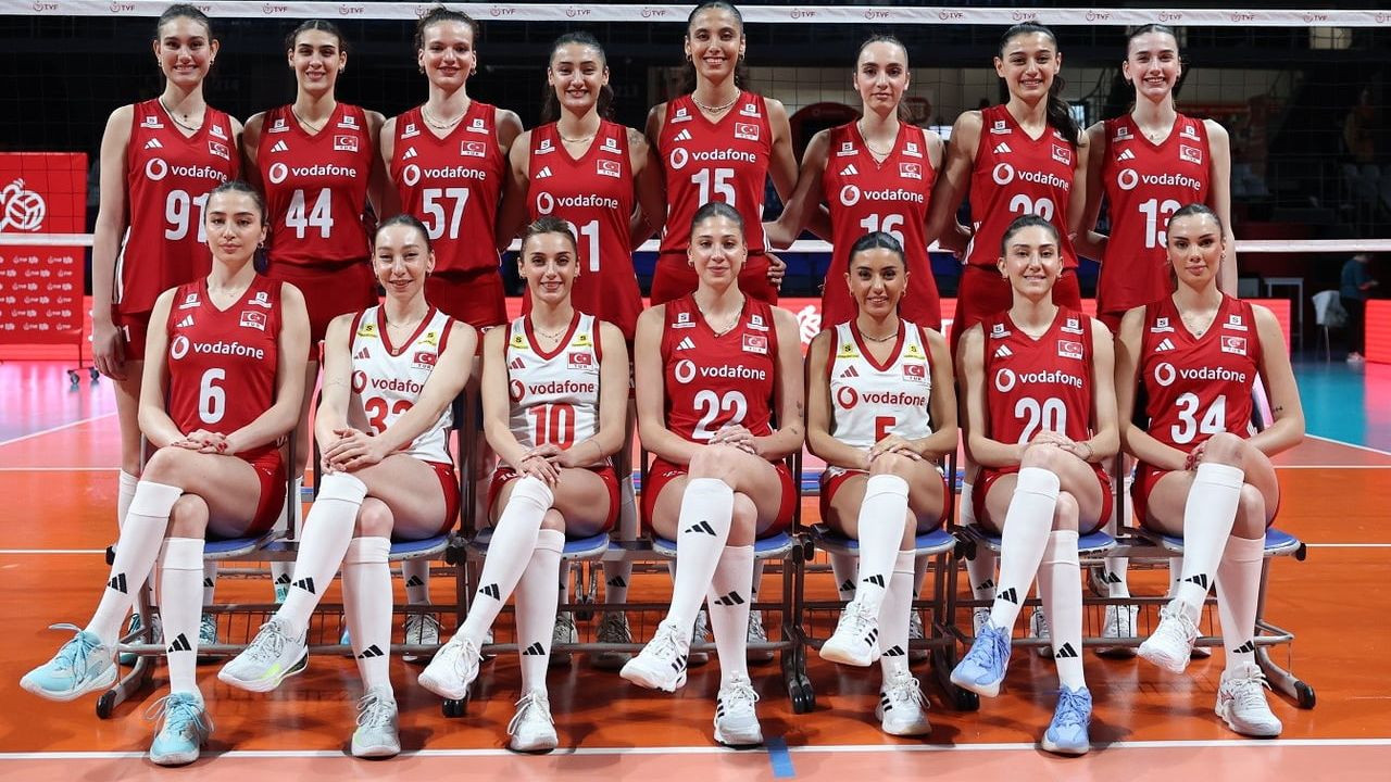 A Milli Kadın Voleybol Takımı Polonya'yı Yendi