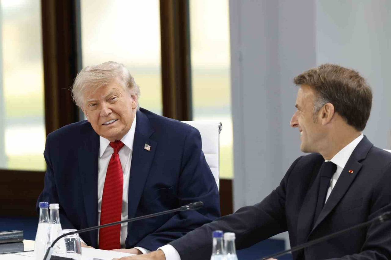 ABD BAŞKANI DONALD TRUMP, FRANSA'DA DEVAM EDEN G7 ZİRVESİNİN SON GÜNÜNDE SABAH DÜZENLENEN İLK...