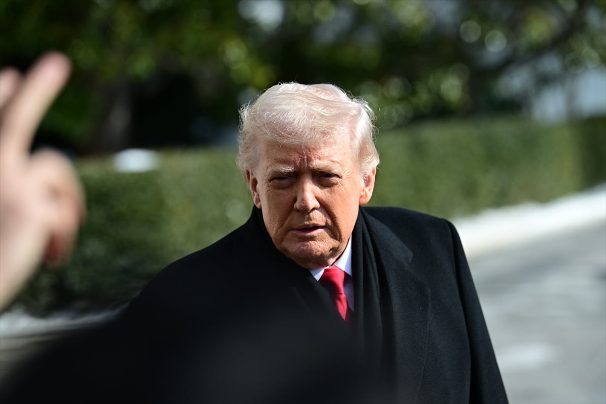 ABD Başkanı Donald Trump, Minnesota'da Göçmenlik ve Gümrük Muhafaza (ICE) ajanları tarafından...