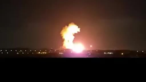 ABD Başkanı Donald Trump, sosyal medyal medyadan bir bölgeye yönelik saldırı anlarının yer aldığı...