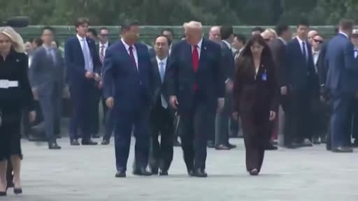 ABD Başkanı Donald Trump ve Çin Devlet Başkanı Xi Jinping, tarihi Cennet Tapınağı'nı ziyaret...