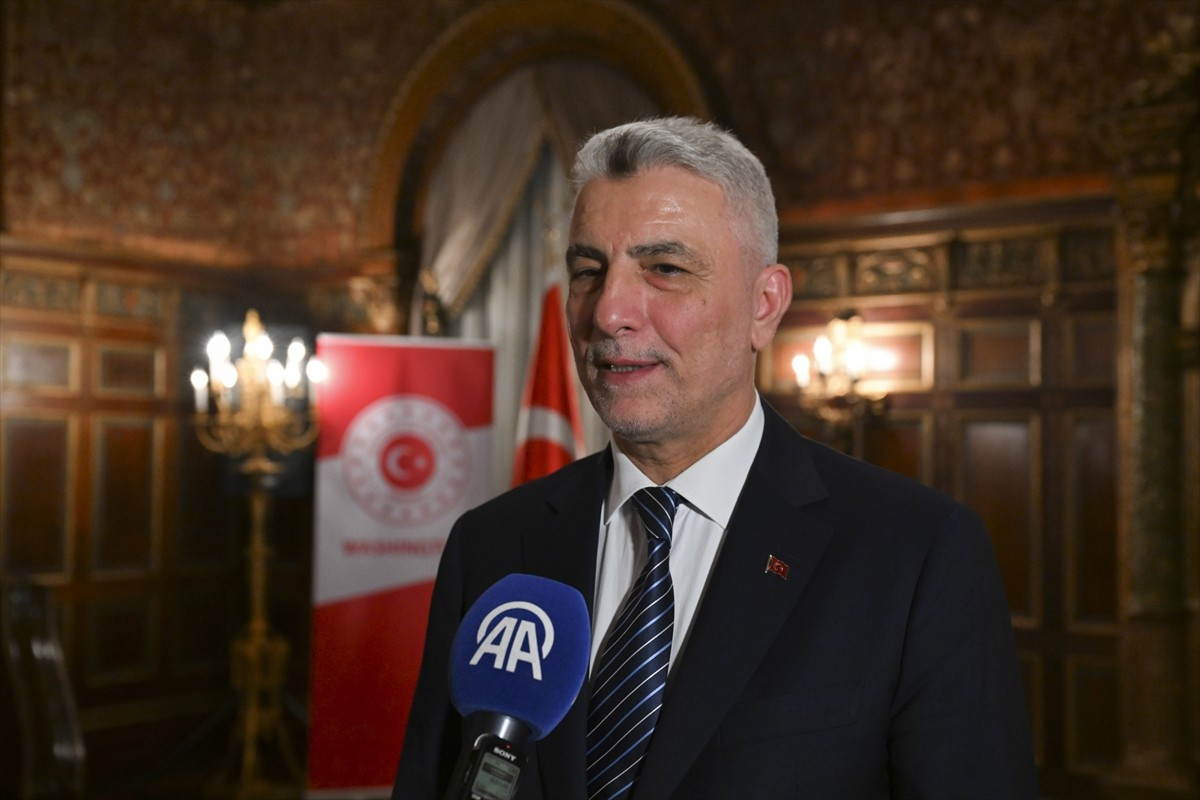 ABD ile ikili ticari ve ekonomik ilişkileri geliştirmek amacıyla Washington'da temaslarda bulunan...