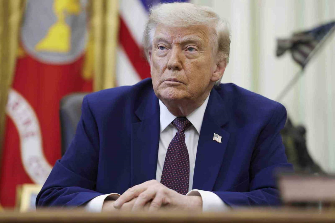 ABD MERKEZLİ FOX NEWS’E GÖRE ABD BAŞKANI DONALD TRUMP, İRAN’IN İSRAİL’E YÖNELİK BALİSTİK FÜZE...