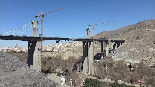 ABD saldırılarının hedefi olan İran'ın Elburz eyaletine bağlı Kerec kentindeki İran'ın en yüksek...