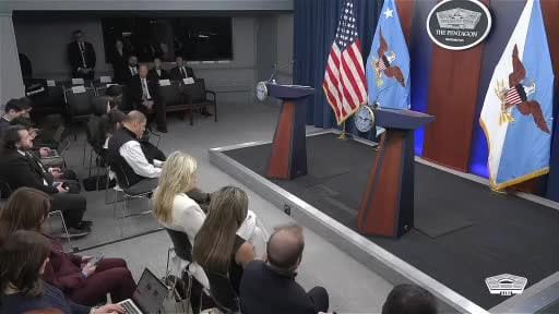 ABD Savunma Bakanı Hegseth, ateşkesin ardından ABD'nin bölgedeki askeri varlığını muhafaza...