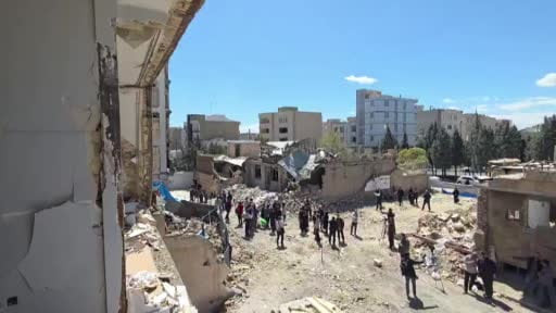 ABD ve İsrail'in İran'a yönelik saldırılarında, Kerec'teki Vahdet Mahallesi'nde 6 kişinin hayatını...