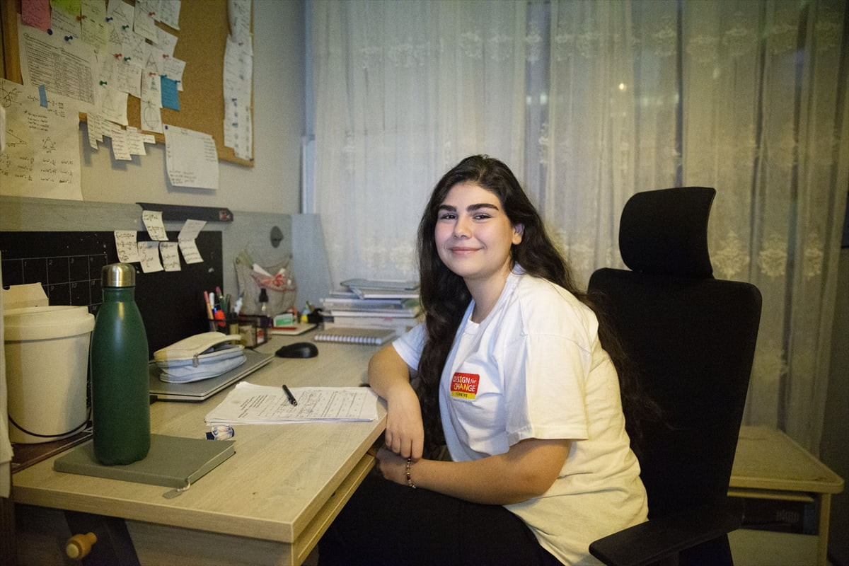 ABD'de düzenlenecek Fizik ve Astronomi Küresel Turu'nda Türkiye'yi temsil edecek Aydın Lisesi...