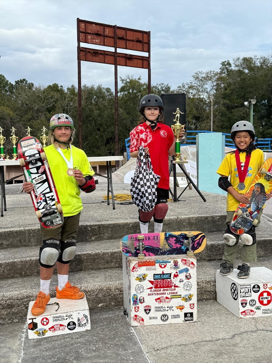 ABD'deki CASL Finali'nde yarışan Ege Tok, "open-advanced" kategorisinde, "vert/bowl" disiplininde...