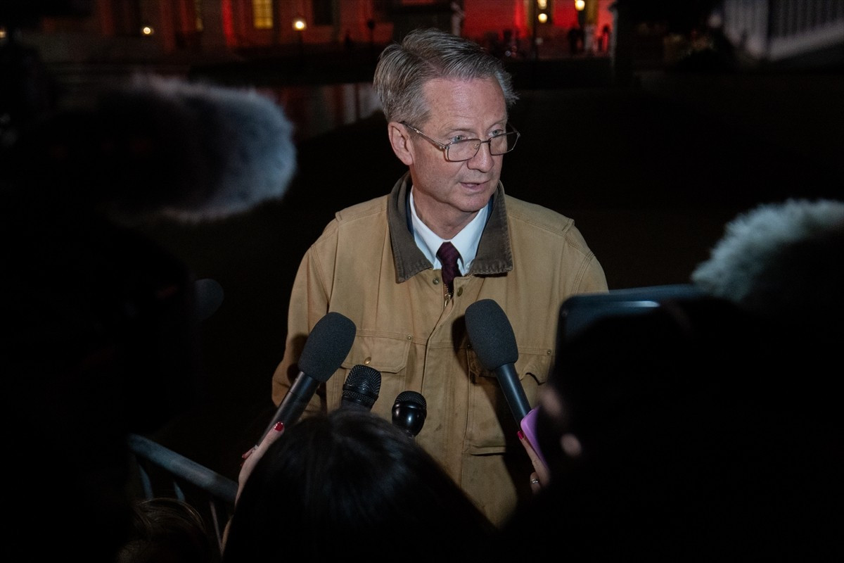 ABD'nin başkenti Washington DC’de, Rayburn Ofis Binası ile ABD Kongre Binası arasındaki metro...