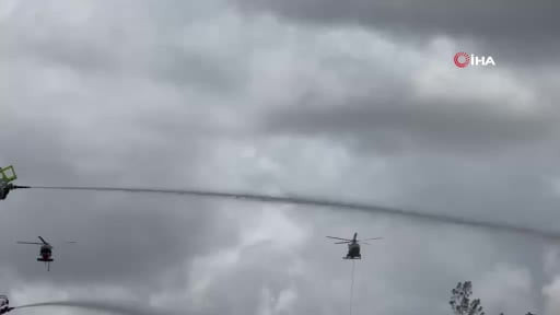 ABD’nin Florida eyaletinde dün çıkan orman yangında 7 bin dönümden fazla alanın yandığını ve...