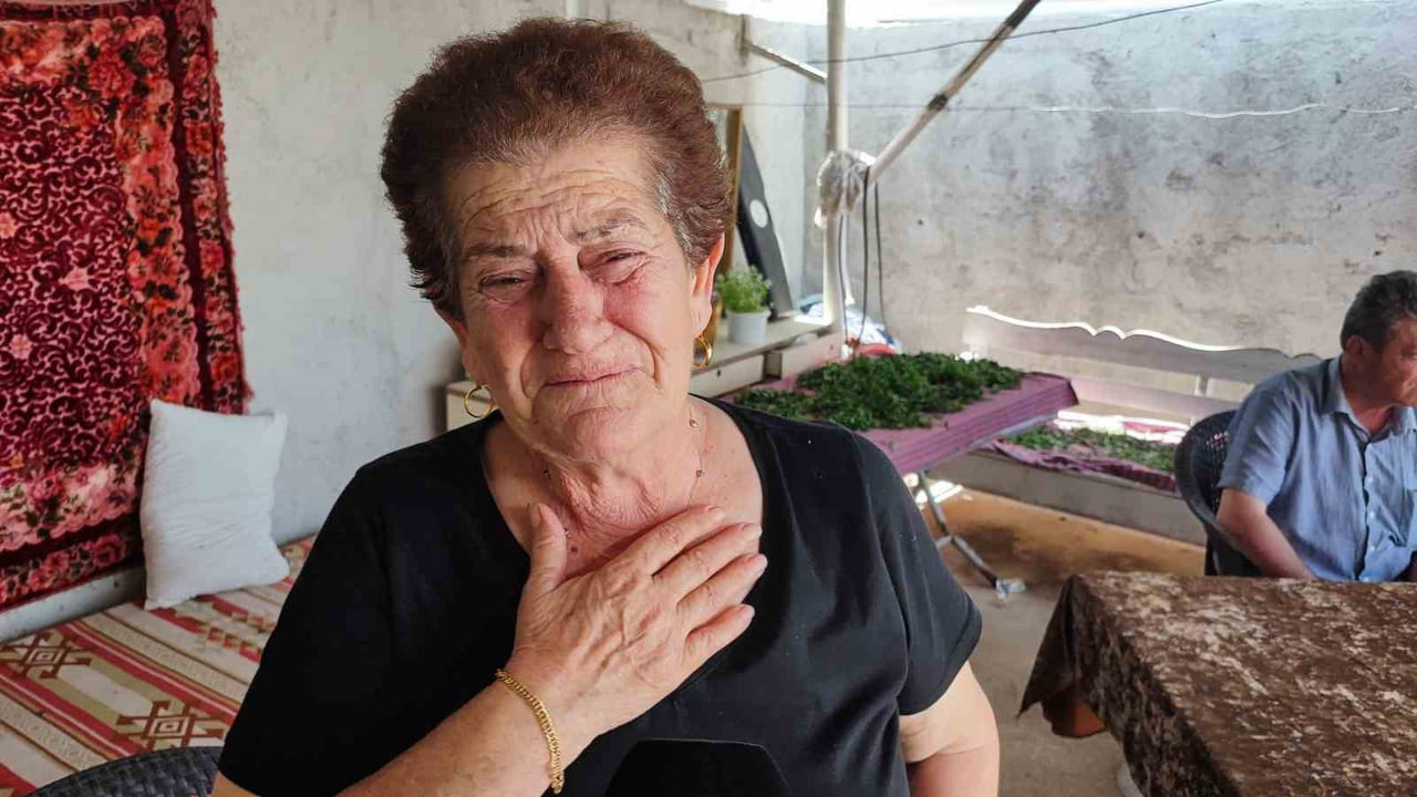 ACI HABERİ ALAN ANNE GÜLSEREN HOŞCEYLAN (72) İSE OLAY YERİNDE GÖZYAŞLARINA HAKİM OLAMAYARAK BÜYÜK...