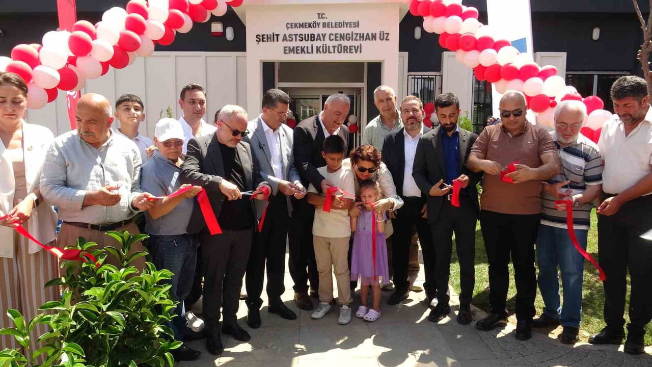 AÇILIŞ TÖRENİNE ÇEKMEKÖY BELEDİYE BAŞKANI ORHAN ÇERKEZ, SİYASİ PARTİ TEMSİLCİLERİ, ÇATALMEŞE...