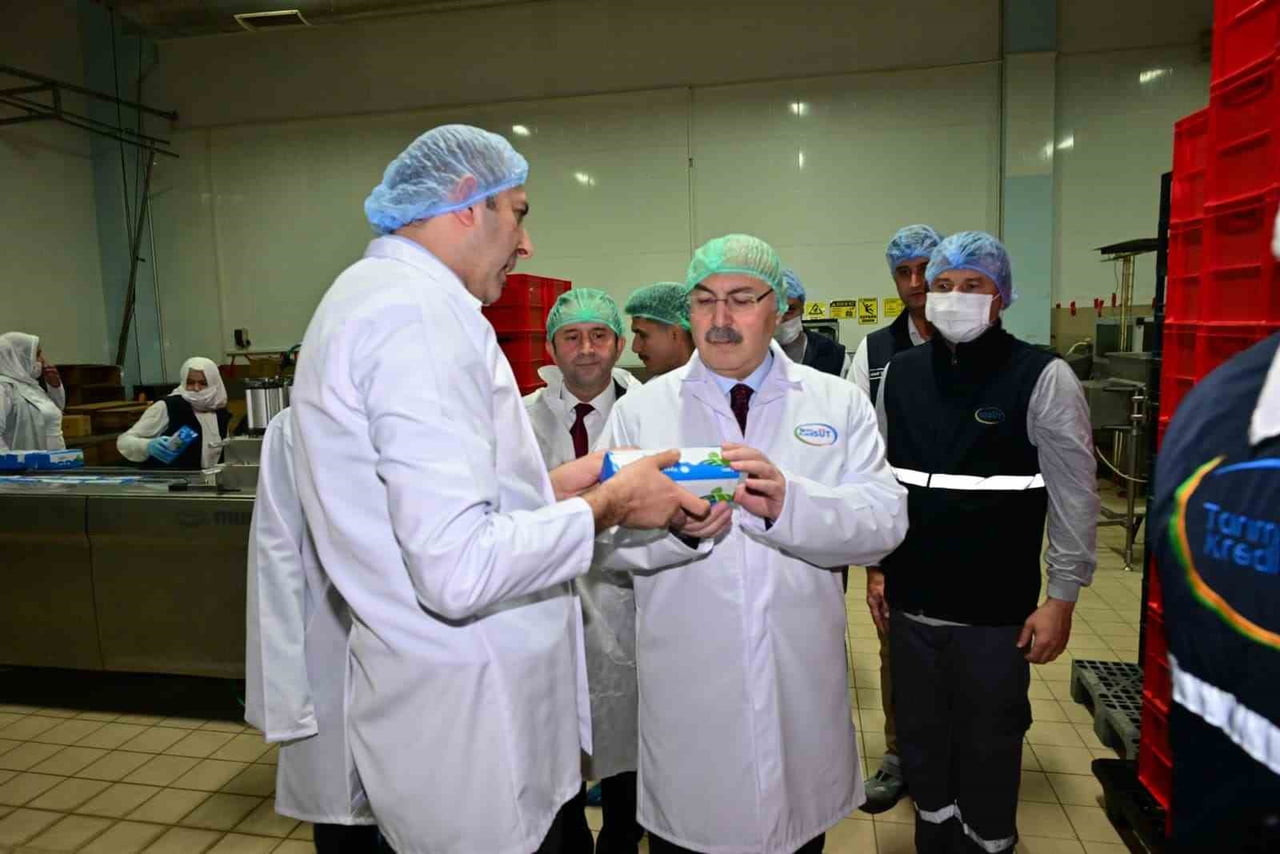 ACIPAYAM İLÇESİNDE KAMU HİZMETLERİNDEN EĞİTİME, GÜVENLİKTEN ÜRETİME KADAR BİRÇOK ALANDA...