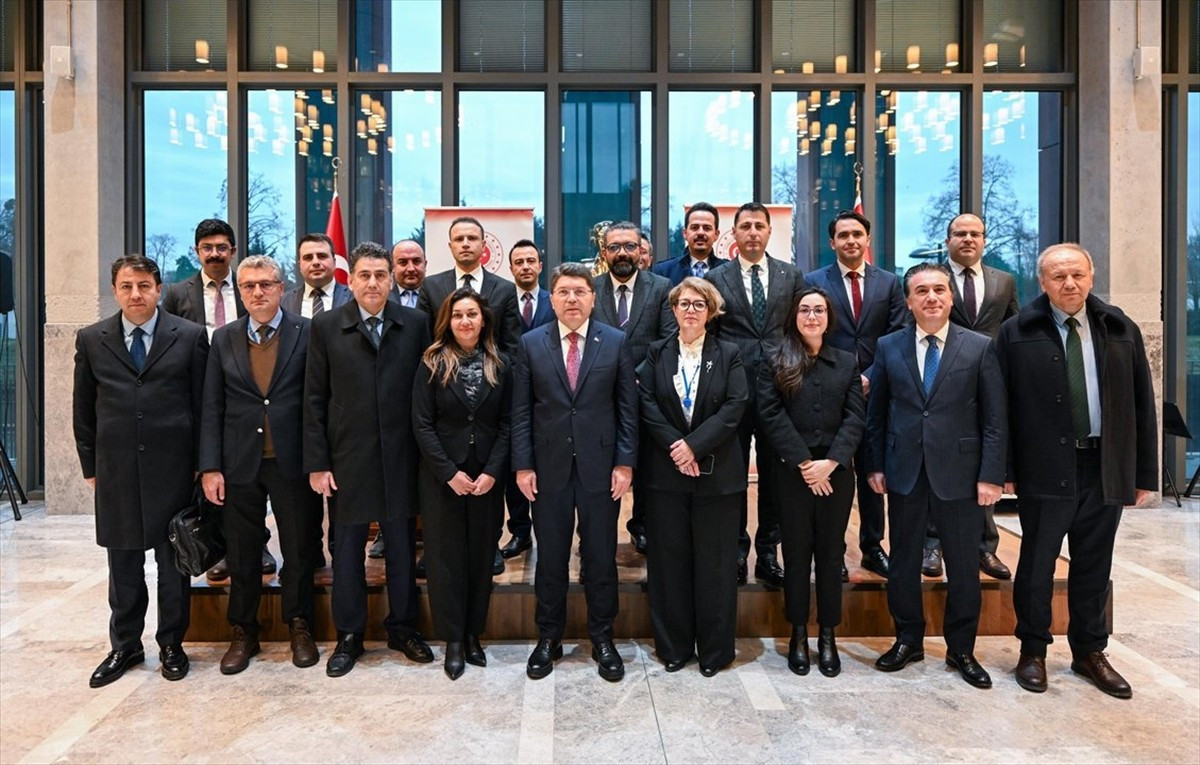 Adalet Bakanı Yılmaz Tunç, Türkiye'nin Avrupa Konseyi Daimi Temsilciliği'ne ziyarette bulundu.