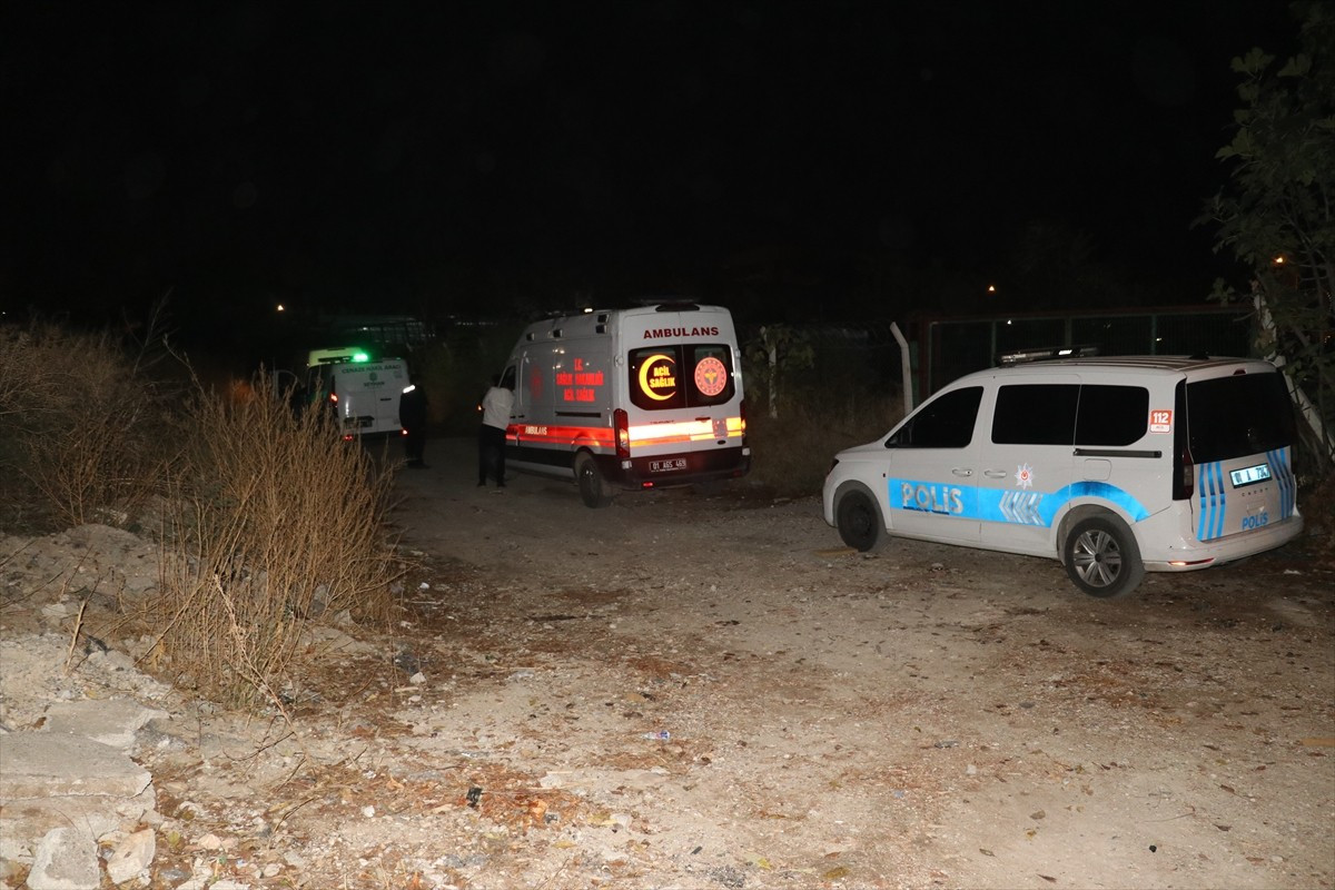 Adana 3 gün önce kaybolan ve aranan 93 yaşındaki Alzheimer hastası Ali Ateş, ölü bulundu. Yapılan...