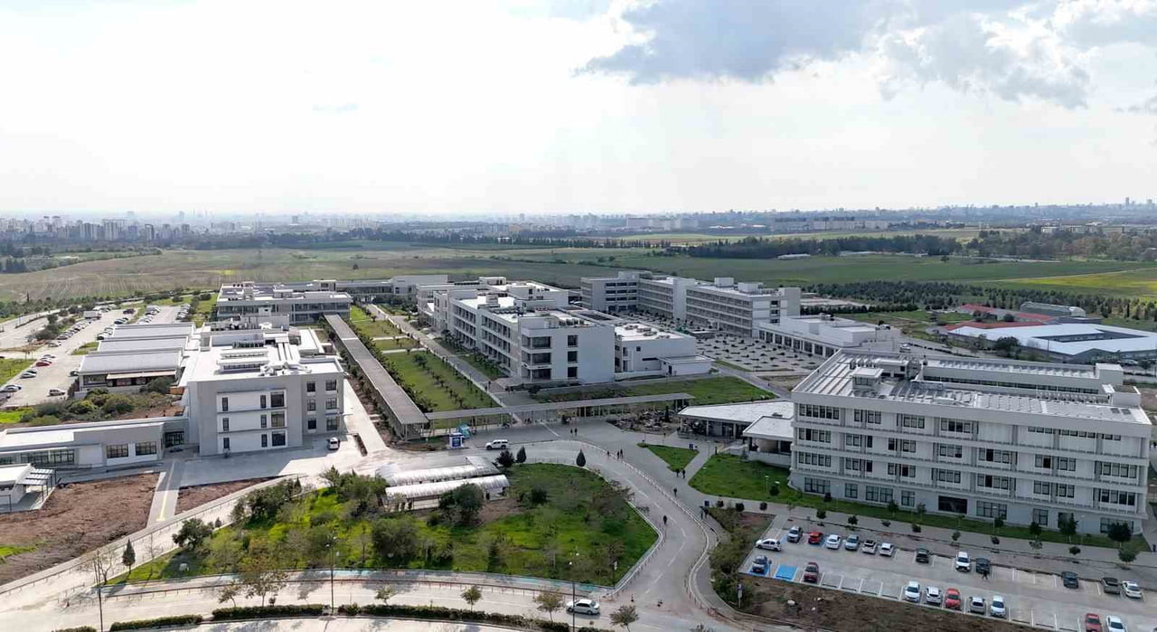 ADANA ALPARSLAN TÜRKEŞ BİLİM VE TEKNOLOJİ ÜNİVERSİTESİ TÜRKİYE’NİN EN PRESTİJLİ AKADEMİK...