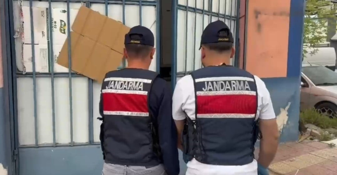 ADANA İL JANDARMA KOMUTANLIĞI EKİPLERİNCE ADANA VE KONYA’DA DÜZENLENEN OPERASYONLARDA 13 BİN 633...