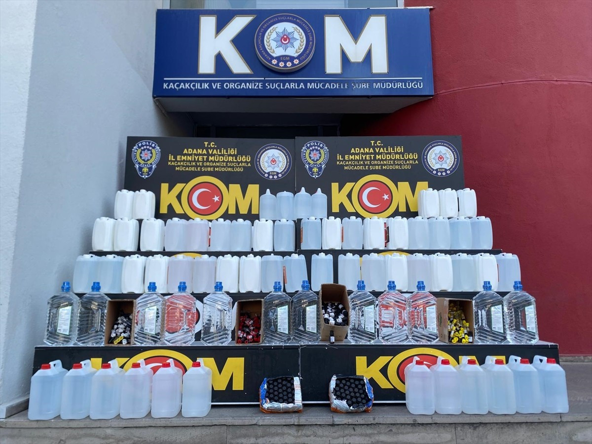 Adana merkezli 5 ilde düzenlenen sahte içki operasyonunda gözaltına alınan 14 şüpheliden 7'si...