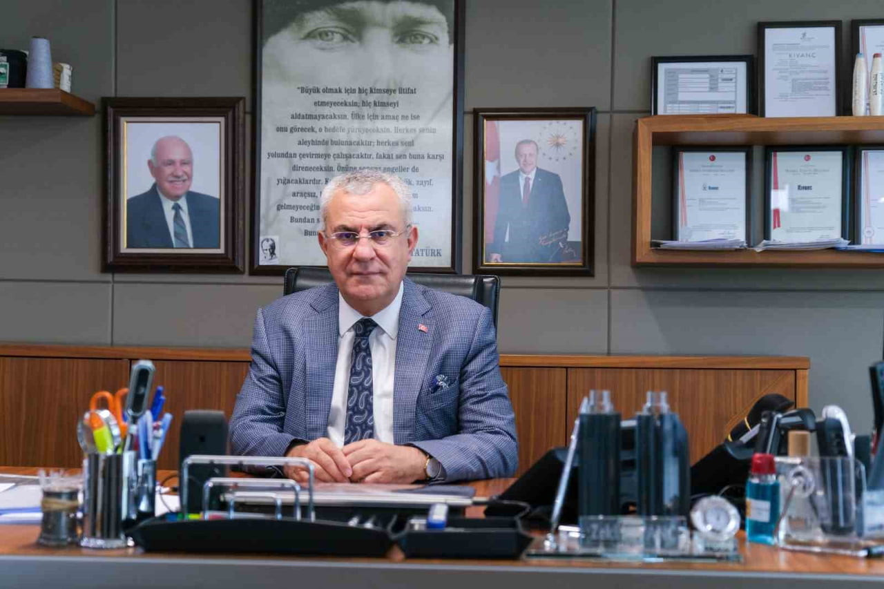 ADANA SANAYİ ODASI YÖNETİM KURULU BAŞKANI ZEKİ KIVANÇ, TÜRKİYE'NİN İLK 1000 İHRACATÇISI 2025...