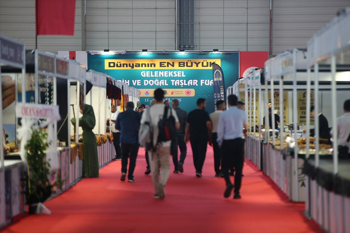 Adana Valiliği himayesinde TÜYAP Adana Uluslararası Fuar ve Kongre Merkezi'nde düzenlenen "4....