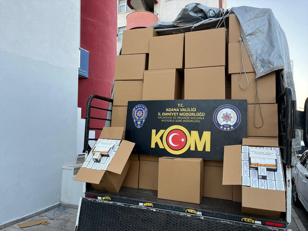 Adana'da 11 milyon 650 bin makaron (filtreli sigara kağıdı) ele geçirildi, gözaltına alınan 5...