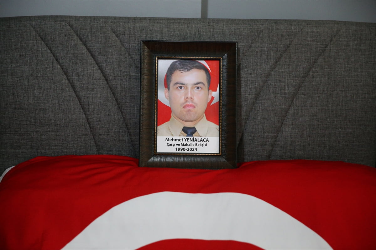 Adana'da görev yaparken 2024'te geçirdiği beyin kanaması sonucu hayatını kaybeden çarşı ve mahalle...