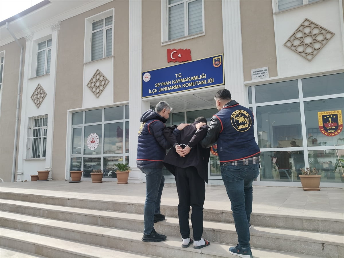 Adana'da haklarında kesinleşmiş hapis cezası bulunan 3 firari hükümlü yakalandı.