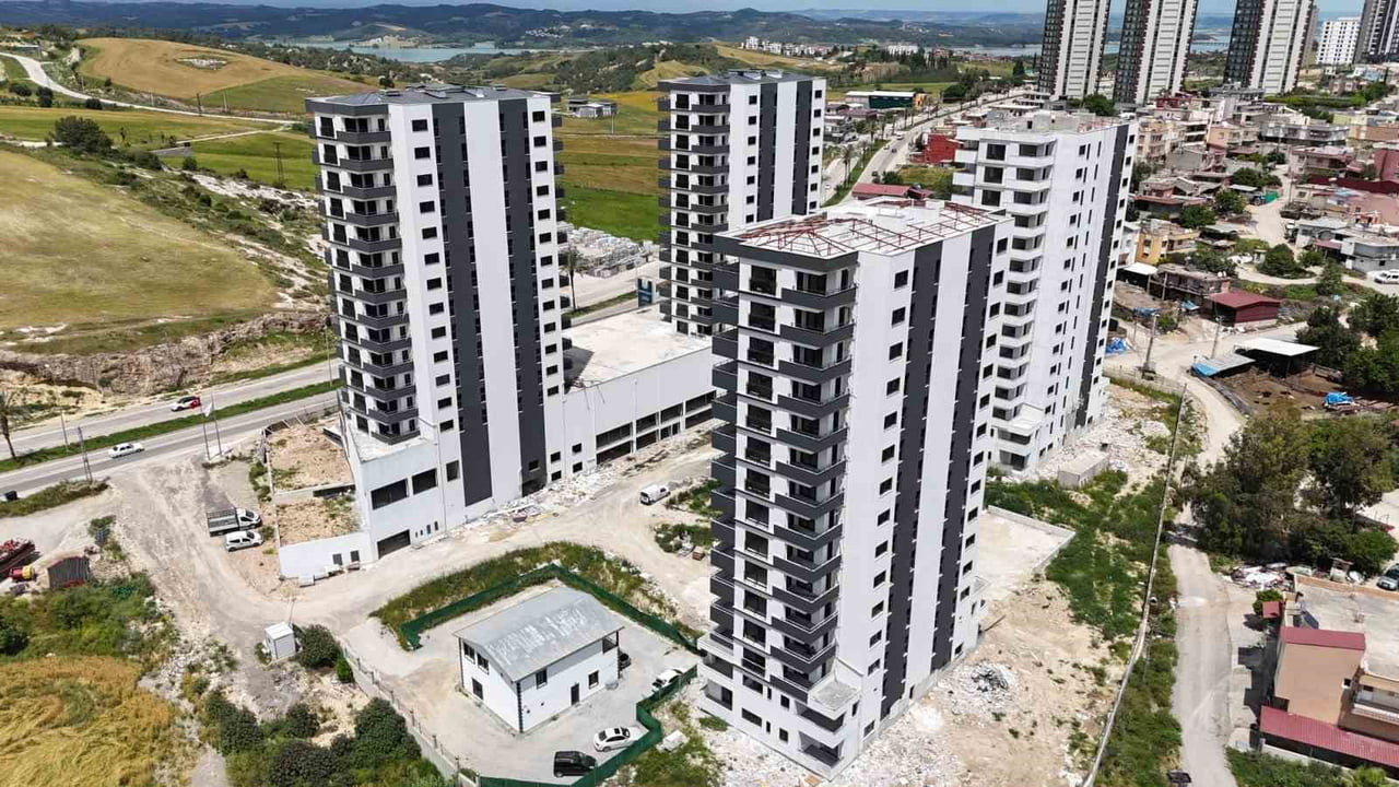 ADANA'DA HAYATA GEÇİRDİĞİ PROJELERLE DİKKAT ÇEKEN BAKIZ İNŞAAT, MODERN MİMARİ ANLAYIŞI, GÜVENLİ...