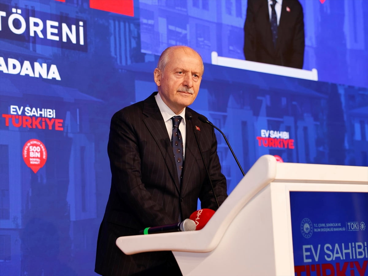 Adana'da "Yüzyılın Konut Projesi" kapsamında inşa edilecek 12 bin 400 konutun hak sahipleri...