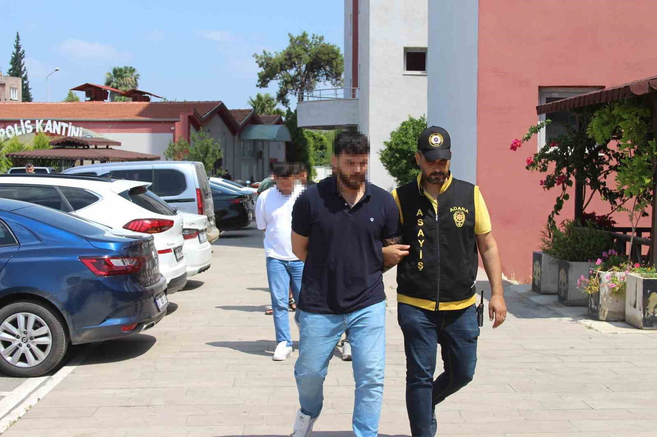 ADANA'DA SOSYAL MEDYA ÜZERİNDEN KENDİLERİNİ "MUHAMMET HOCA" OLARAK TANITIP, BÜYÜ YAPMA, KISMET...