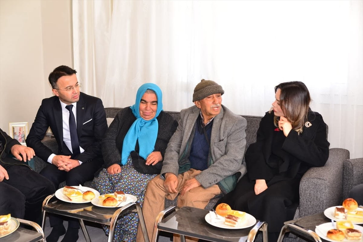 Adana'nın merkez Sarıçam ilçesinde 2024 yılında uygulama noktasında otomobilin çarpması sonucu...