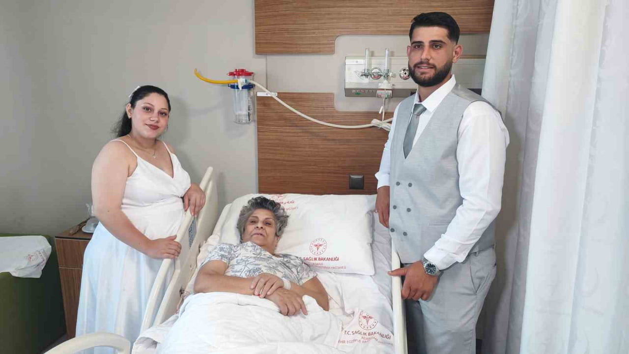 ADANA’DA DÜNYA EVİNE GİRECEK ŞAHİN KAYA, ANNESİ HASTANEDE TEDAVİ GÖRDÜĞÜ İÇİN NİKAHA GİDEMEYİNCE...