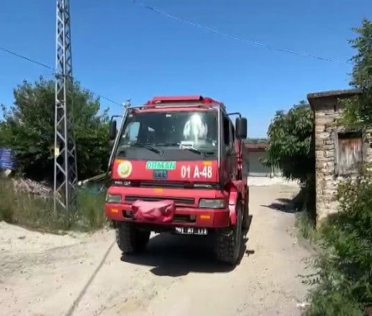 ADANA’DA HAVA SICAKLIKLARININ ARTMASI, DÜŞÜK NEM VE ETKİLİ OLAN POYRAZ NEDENİYLE ORMAN YANGINI...