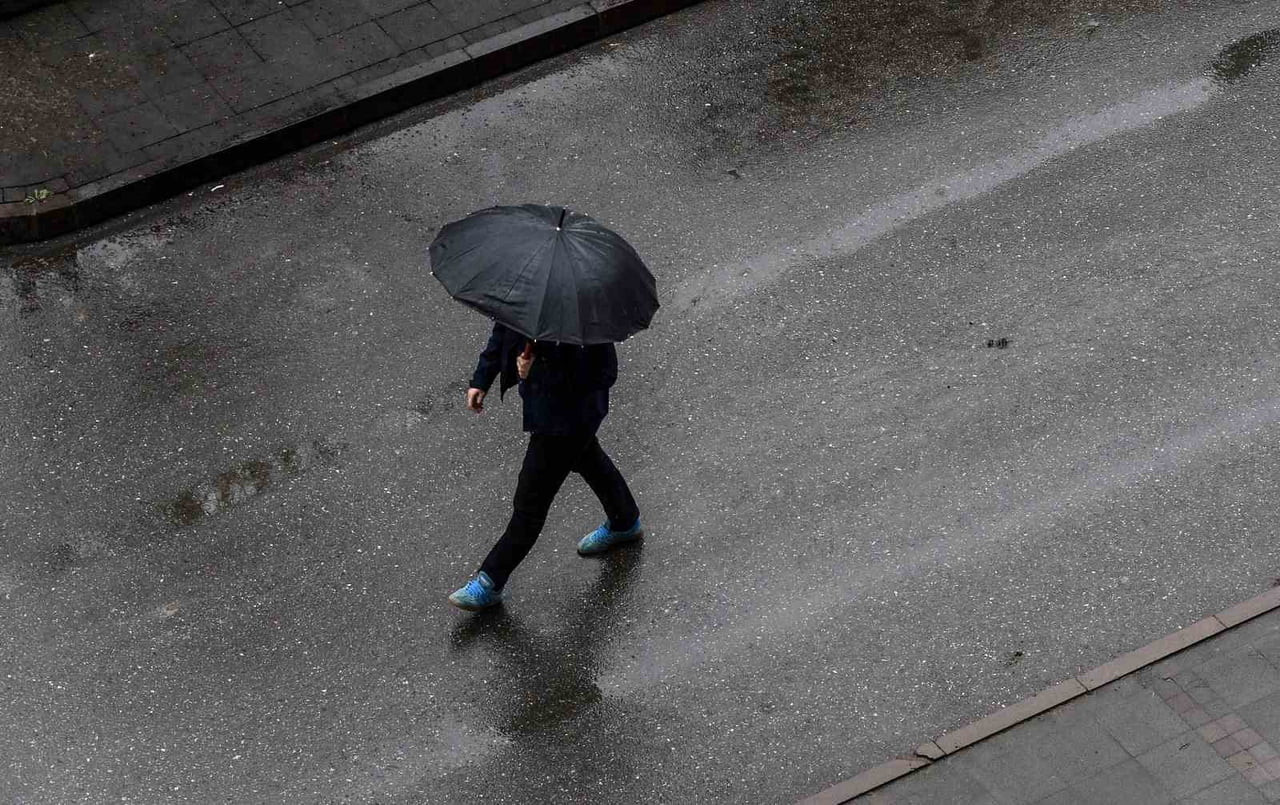 ADANA’DA METEOROLOJİ VERİLERİNE GÖRE KENTTE SALI GÜNÜ DIŞINDA HAFTANIN TÜM GÜNLERİNDE YAĞIŞ...
