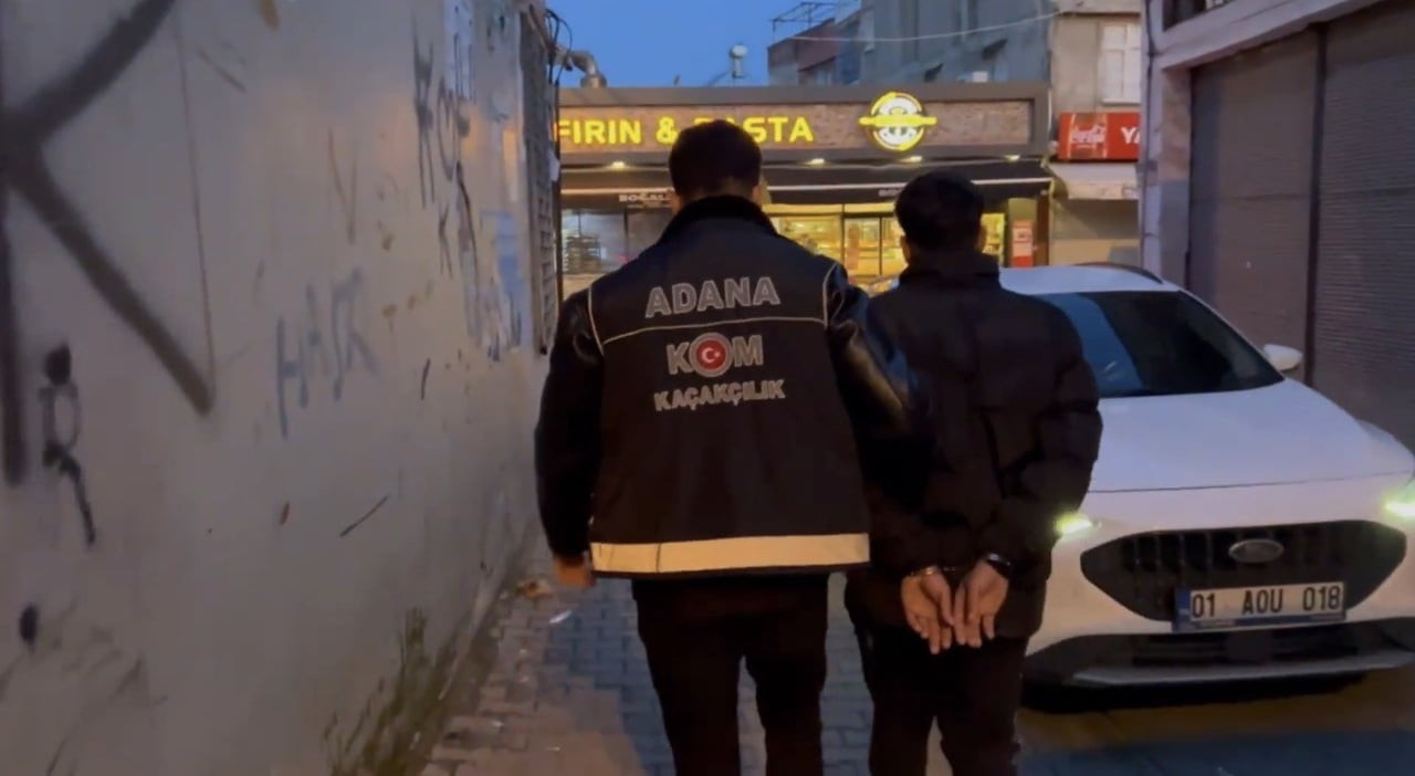 ADANA’DA SOSYAL MEDYA ÜZERİNDEN SUÇ ÖRGÜTÜ PROPAGANDASI YAPAN, SUÇ VE SUÇLUYU ÖVEN ŞÜPHELİLERE...