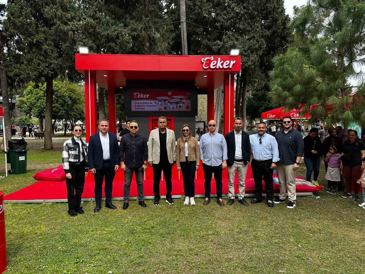 ADANA’NIN SİMGESİ HALİNE GELEN, MİS KOKUSUYLA NİSAN AYINDA ŞEHRE BENZERSİZ BİR ATMOSFER SUNAN...