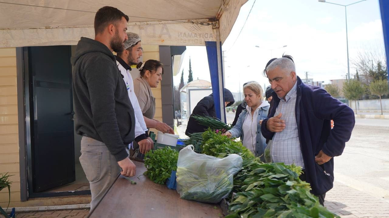 ADIYAMAN BELEDİYESİ TARAFINDAN KENTTE KURULAN SEBZE ÜRETİM ALANINDA YETİŞTİRİLEN ÜRÜNLER, UYGUN...