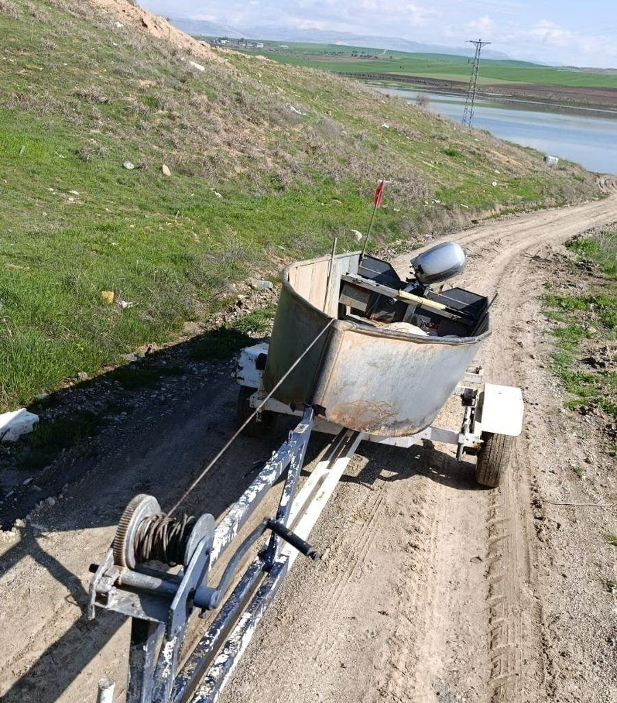 ADIYAMAN TARIM VE ORMAN İL MÜDÜRLÜĞÜ EKİPLERİ, SU ÜRÜNLERİ AVLANMA YASAĞININ BAŞLAMASIYLA BİRLİKTE...