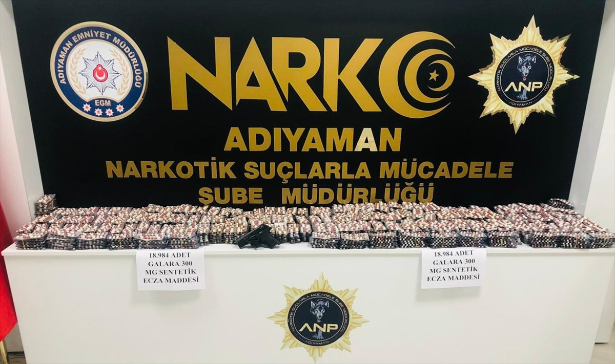 Adıyaman'da düzenlenen uyuşturucu operasyonunda gözaltına alınan 4 zanlıdan 2'si tutuklandı....