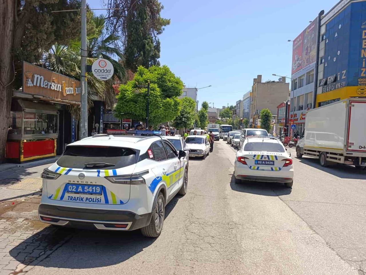 ADIYAMAN'DA MOTOSİKLET İLE OTOMOBİLİN ÇARPIŞMASI SONUCU MEYDANA GELEN KAZADA 1 KİŞİ...
